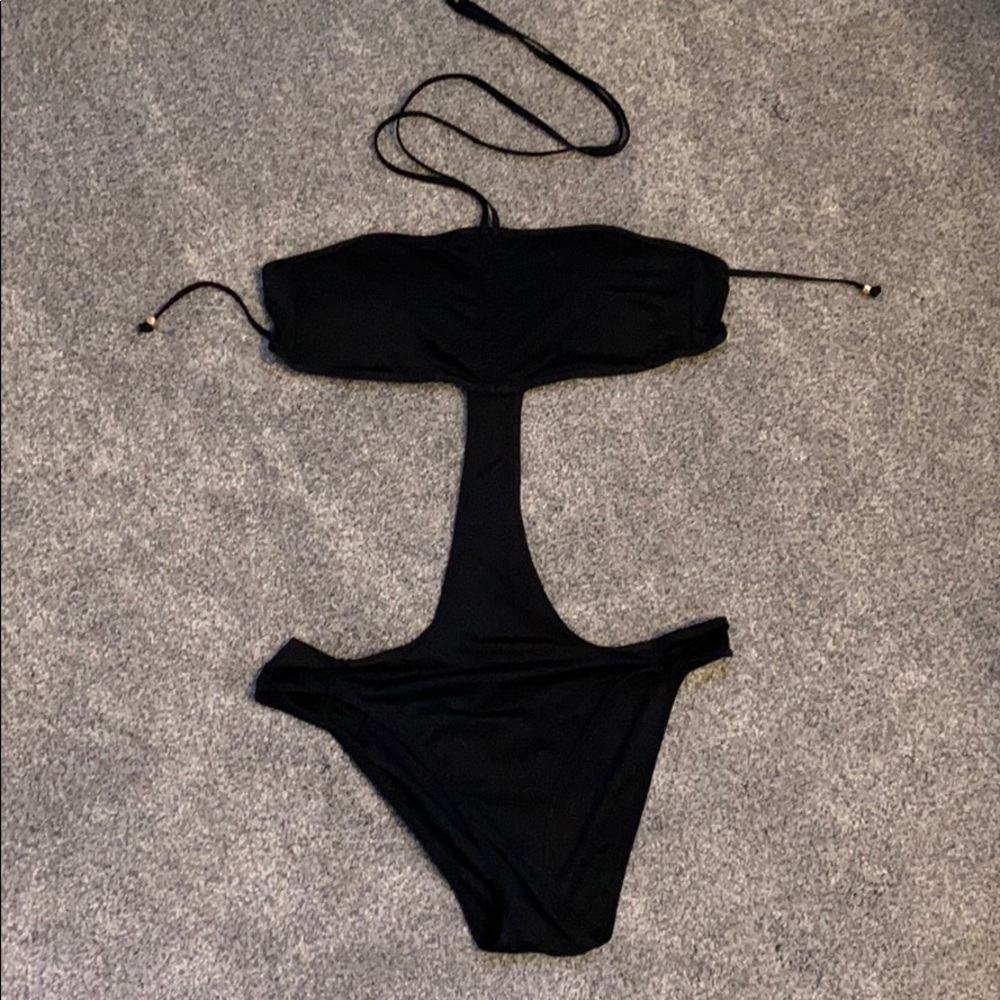 Black monokini in excellent condition. Worn once.